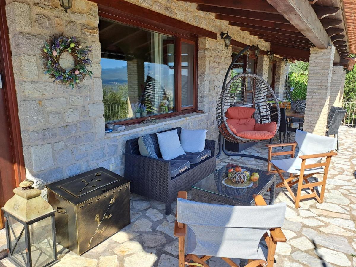 Petra Thea Villa Karítaina Dış mekan fotoğraf