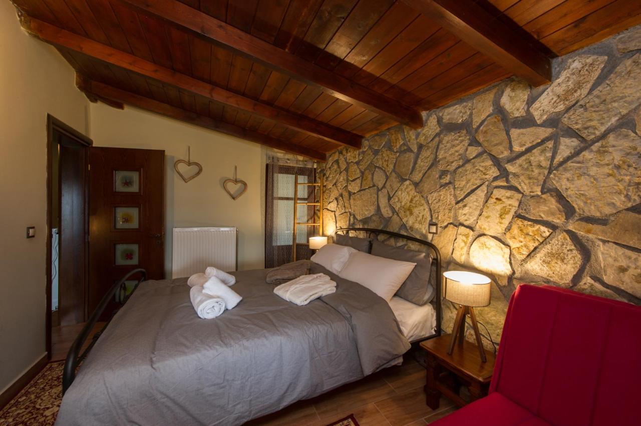 Petra Thea Villa Karítaina Dış mekan fotoğraf
